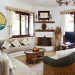 Madag Villa *