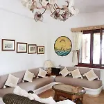 Madag Villa *
