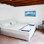 Madag Villa Koukounaries