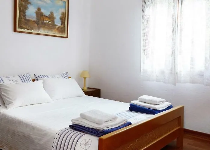 Willa Madag Koukounaries