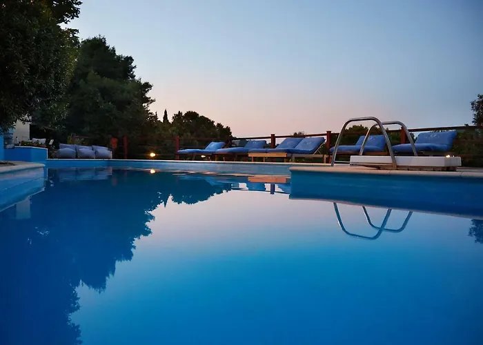 Madag * Koukounaries